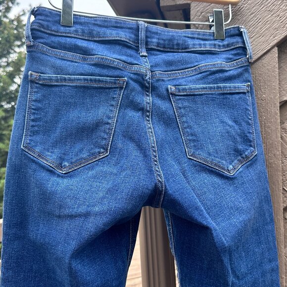 EUC GAP True Skinny Mid-Rise Ankle Jeans - Picture 4 of 7